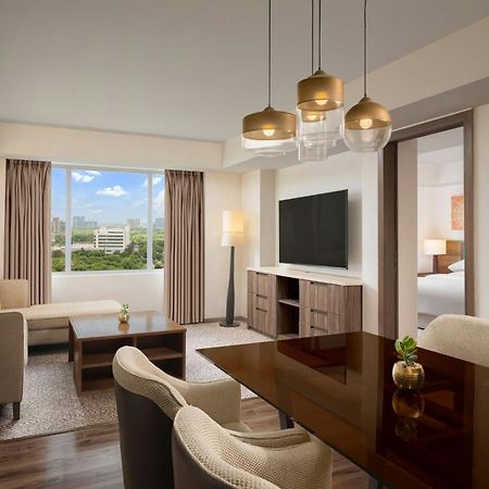 Sheraton Hyderabad Hotel Eksteriør bilde
