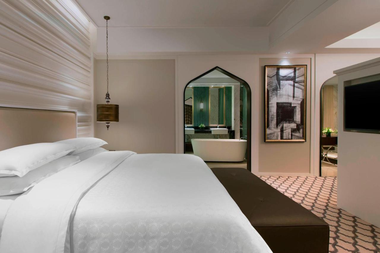 Sheraton Hyderabad Hotel Eksteriør bilde